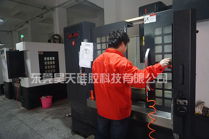 硅膠套生產(chǎn)廠家_耳機(jī)纏繞器開(kāi)模